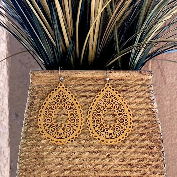New tan earrings geometric pattern drop dangle earrings lightweight - Picture 1 of 2